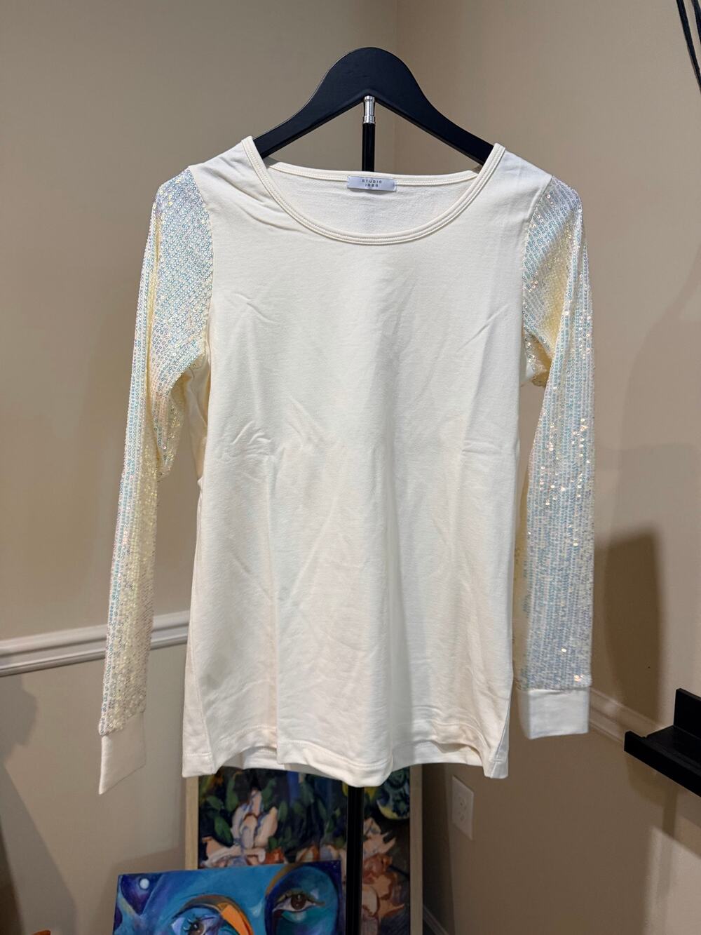Studio 1886 NWT white tee shirt with sequin sleeves S